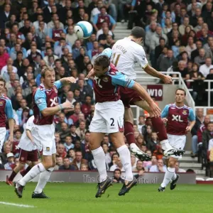 Robin van Persie's Pressured Goal: Arsenal's Win at West Ham United (0:1), Barclays Premier League, 2007 Robin van Persie's Pressured Goal: Arsenal's Win at West Ham United (0:1), Barclays Premier League, 2007
