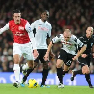 Robin van Persie's Sensational Skill: Outmaneuvering Danny Murphy (Arsenal vs Fulham, 2011-12) Robin van Persie's Sensational Skill: Outmaneuvering Danny Murphy (Arsenal vs Fulham, 2011-12)