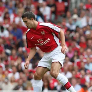 Robin van Persie's Stunner: Arsenal's 1-0 Win Over Real Madrid, Emirates Cup 2008 Robin van Persie's Stunner: Arsenal's 1-0 Win Over Real Madrid, Emirates Cup 2008