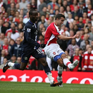 Robin van Persie's Stunner: Arsenal's 6-2 Victory Over Blackburn