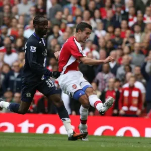 Robin van Persie's Stunner: Arsenal's 6-2 Victory Over Blackburn