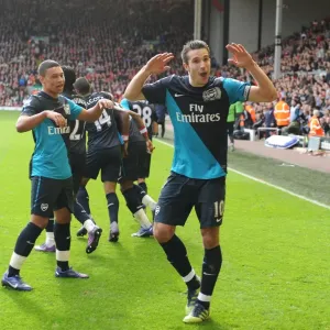 Robin van Persie's Stunning Goal: Arsenal's Victory Over Liverpool, Premier League 2011-12