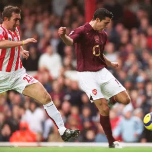 Robin van Persie's Thrilling Debut Goal: Arsenal 3-1 Sunderland, FA Premier League, Highbury, 2005 Robin van Persie's Thrilling Debut Goal: Arsenal 3-1 Sunderland, FA Premier League, Highbury, 2005