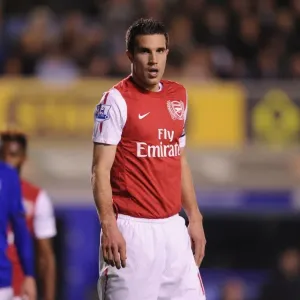 Robin van Persie's Thrilling Performance: Everton vs. Arsenal, Premier League 2011-12