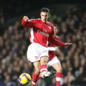 Robin van Persie's Unforgettable Performance: Arsenal's 2-1 Victory Over Chelsea, 2008