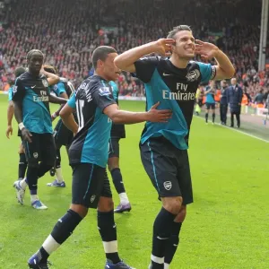 Robin van Persie's Unforgettable Strike: Arsenal's Victory over Liverpool, Premier League 2011-12