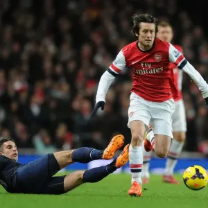 Rosicky Outmaneuvers Van Persie: Arsenal vs Manchester United, Premier League 2013-14