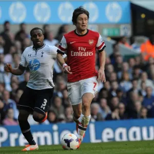 Rosicky Outruns Rose: Intense Moment from the Battle of North London (Tottenham Hotspur vs Arsenal, 2013-14) Rosicky Outruns Rose: Intense Moment from the Battle of North London (Tottenham Hotspur vs Arsenal, 2013-14)