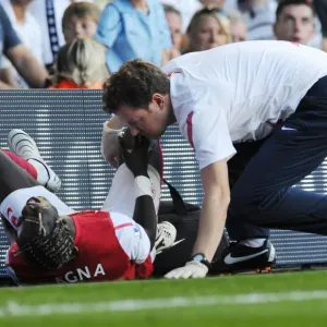 Sagna's Broken Leg: Tottenham Hotspur Edge Past Arsenal 2-1 in Premier League Sagna's Broken Leg: Tottenham Hotspur Edge Past Arsenal 2-1 in Premier League