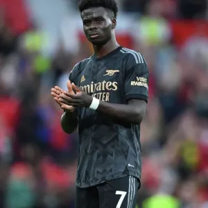 Saka Applauds Arsenal Fans: Manchester United vs Arsenal FC - Premier League 2022-23 Saka Applauds Arsenal Fans: Manchester United vs Arsenal FC - Premier League 2022-23