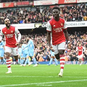 Saka Scores Dramatic Winner: Arsenal Triumphs over Manchester City in Epic Premier League Clash