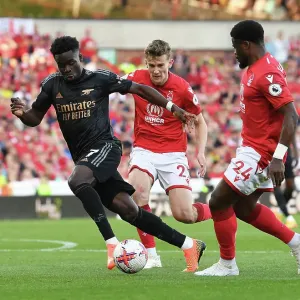Saka vs Aurier: Battle at the City Ground - Arsenal's Premier League Victory over Nottingham Forest