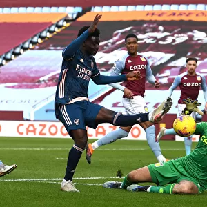 Saka vs Martinez: Intense Battle in Aston Villa vs Arsenal Premier League Clash