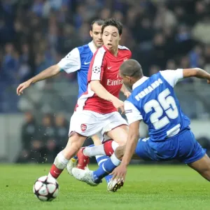 Samir Nasri (Arsenal) Fernando (Porto). FC Porto 2: 1 Arsenal, UEFA Champions League