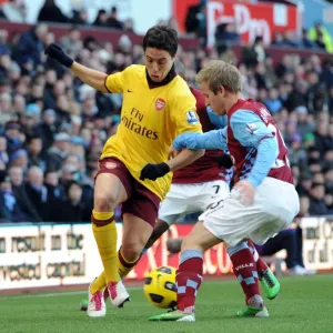 Samir Nasri (Arsenal) nutmegs Barry Bannan (Villa). Aston Villa 2: 4 Arsenal Samir Nasri (Arsenal) nutmegs Barry Bannan (Villa). Aston Villa 2: 4 Arsenal