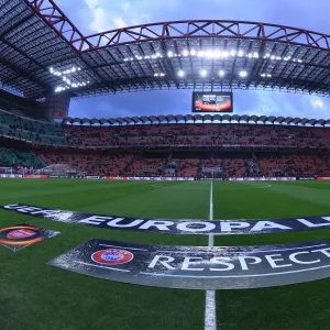 The San Siro Stadium. AC Milan 0: 2 Arsenal. UEFA Europa League. Round of 16, 1st Leg