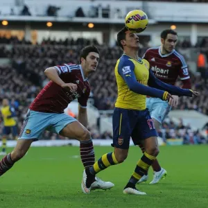Sanchez vs. Tomkins: A Premier League Showdown at Boleyn Ground