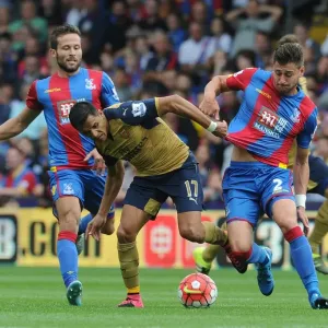 Sanchez's Battle at the Palace: Arsenal Star Clashes with Crystal Palace Defenders Sanchez's Battle at the Palace: Arsenal Star Clashes with Crystal Palace Defenders