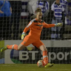 Sari van Veenendaal: In Action for Arsenal Ladies against Reading FC Women