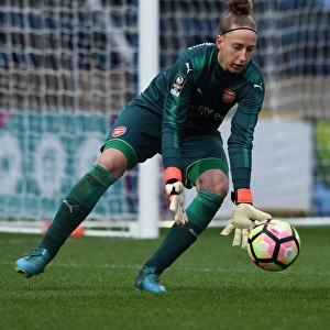 Sari Van Veenendaal in Action: Arsenal Women's Goalkeeper Shines in WSL Match against Reading FC (2018)