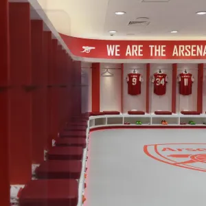 Behind the Scenes: Arsenal Changing Room Before Arsenal vs Sevilla - Emirates Cup 2022 Behind the Scenes: Arsenal Changing Room Before Arsenal vs Sevilla - Emirates Cup 2022