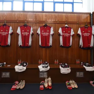 Behind the Scenes: Arsenal's Pre-Season at Ibrox Stadium - The Arsenal Changing Room
