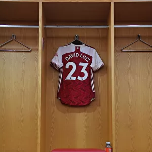 Behind the Scenes: David Luiz's Arsenal Changing Room Moment before Arsenal vs. Watford (2019-20)