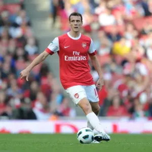 Sebastien Squillaci (Arsenal). Arsenal 2: 3 West Bromwich Albion, Barclays Premier League