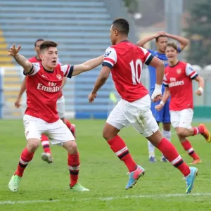 Serge Gnabry celebrates scoring Arsenals 3rd goal with Hector Bellerin. Arsenal 3: 4 Chelsea