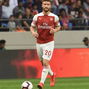 Shkodran Mustafi in Action: Al-Nasr Dubai SC vs Arsenal (2018-19)