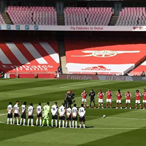Silent Tribute: Arsenal and Fulham Honor Prince Philip at Empty Emirates Stadium (April 2021, Premier League)