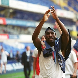 Sol Campbell (Arsenal) celebrates winning the League