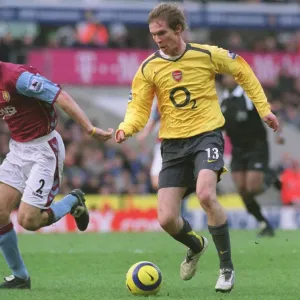 Stalemate at Villa Park: Alex Hleb vs Mark Delaney in the 0-0 Arsenal-Aston Villa FA Premiership Clash, December 2005 Stalemate at Villa Park: Alex Hleb vs Mark Delaney in the 0-0 Arsenal-Aston Villa FA Premiership Clash, December 2005