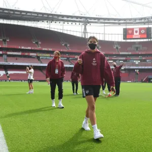 Steph Catley Readies for Arsenal Women vs Chelsea Women Showdown at Emirates Stadium