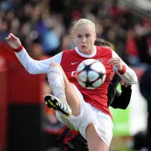 Steph Houghton (Arsenal). Arsenal Ladies 4: 1 Rayo Vallecano. Womens UEFA Champions League Steph Houghton (Arsenal). Arsenal Ladies 4: 1 Rayo Vallecano. Womens UEFA Champions League