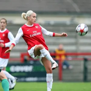 Steph Houghton (Arsenal). Arsenal Ladies 9: 0 ZFK Masinac. UEFA Womens Champions League Steph Houghton (Arsenal). Arsenal Ladies 9: 0 ZFK Masinac. UEFA Womens Champions League