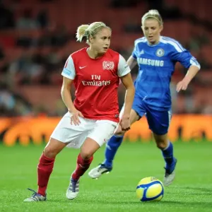 Steph Houghton (Arsenal Ladies) Kate Longhurst (Chelsea). Arsenal Ladies 3: 1 Chelsea Ladies