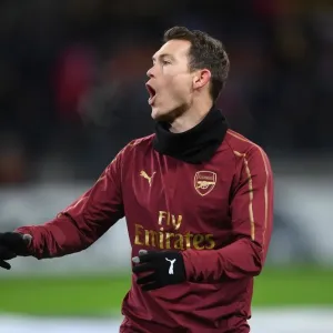 Stephan Lichtsteiner Gears Up: Arsenal vs BATE Borisov, UEFA Europa League Round of 32 (First Leg)