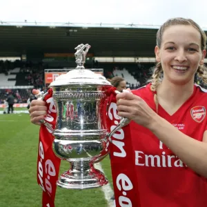 Suzanne Grant (Arsenal Ladies) with the FA Cup Trophy