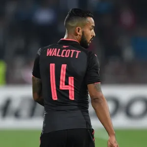Theo Walcott in Action: Arsenal vs. Red Star Belgrade, Europa League 2017-18
