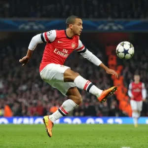 Theo Walcott in Action: Arsenal vs. FC Bayern Munich, UEFA Champions League 2012-13