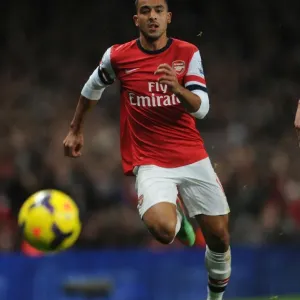 Theo Walcott in Action: Arsenal vs. Chelsea, Premier League 2013-14