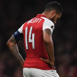 Theo Walcott in Action: Arsenal vs Red Star Belgrade, Europa League 2017