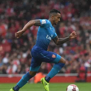 Theo Walcott in Action: Arsenal vs SL Benfica, Emirates Cup 2017-18 Theo Walcott in Action: Arsenal vs SL Benfica, Emirates Cup 2017-18