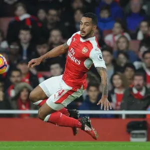 Theo Walcott in Action: Arsenal vs Stoke City, Premier League 2016-17