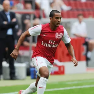 Theo Walcott in Action: Cologne vs Arsenal, 2011