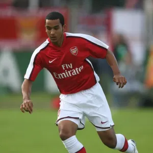 Theo Walcott in Action: Szombathely vs. Arsenal, 2008 (1:1) Theo Walcott in Action: Szombathely vs. Arsenal, 2008 (1:1)