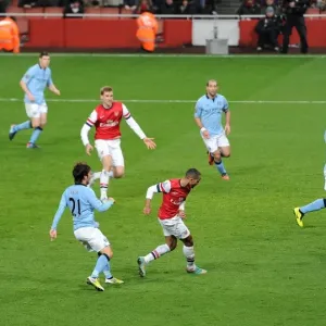 Theo Walcott (Arsenal) Joe Hart (Man City). Arsenal 0: 2 Manchester City. Barclays Premier League Theo Walcott (Arsenal) Joe Hart (Man City). Arsenal 0: 2 Manchester City. Barclays Premier League