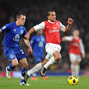 Theo Walcott (Arsenal) Leon Osman (Everton). Arsenal 2: 1 Everton. Barclays Premier League