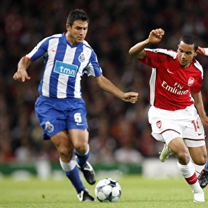 Theo Walcott (Arsenal) Nelson Benitez and Lisandro (Porto)